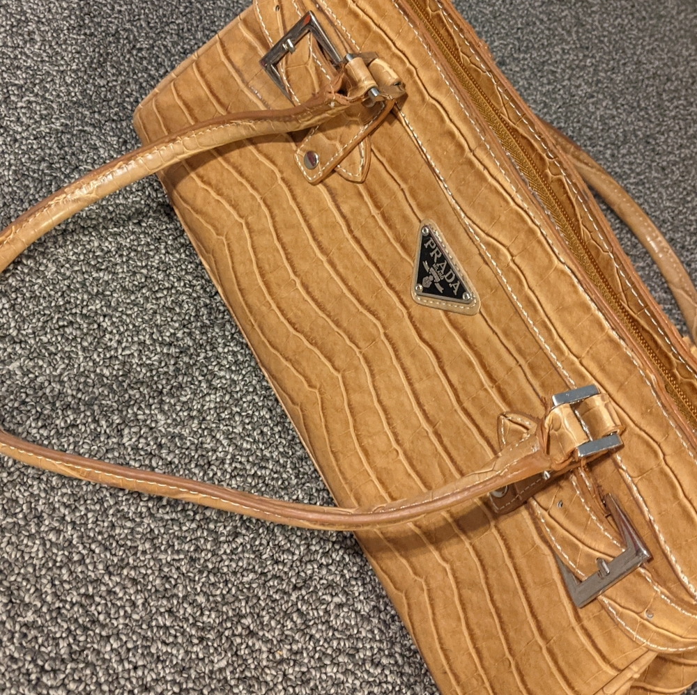 Handbag